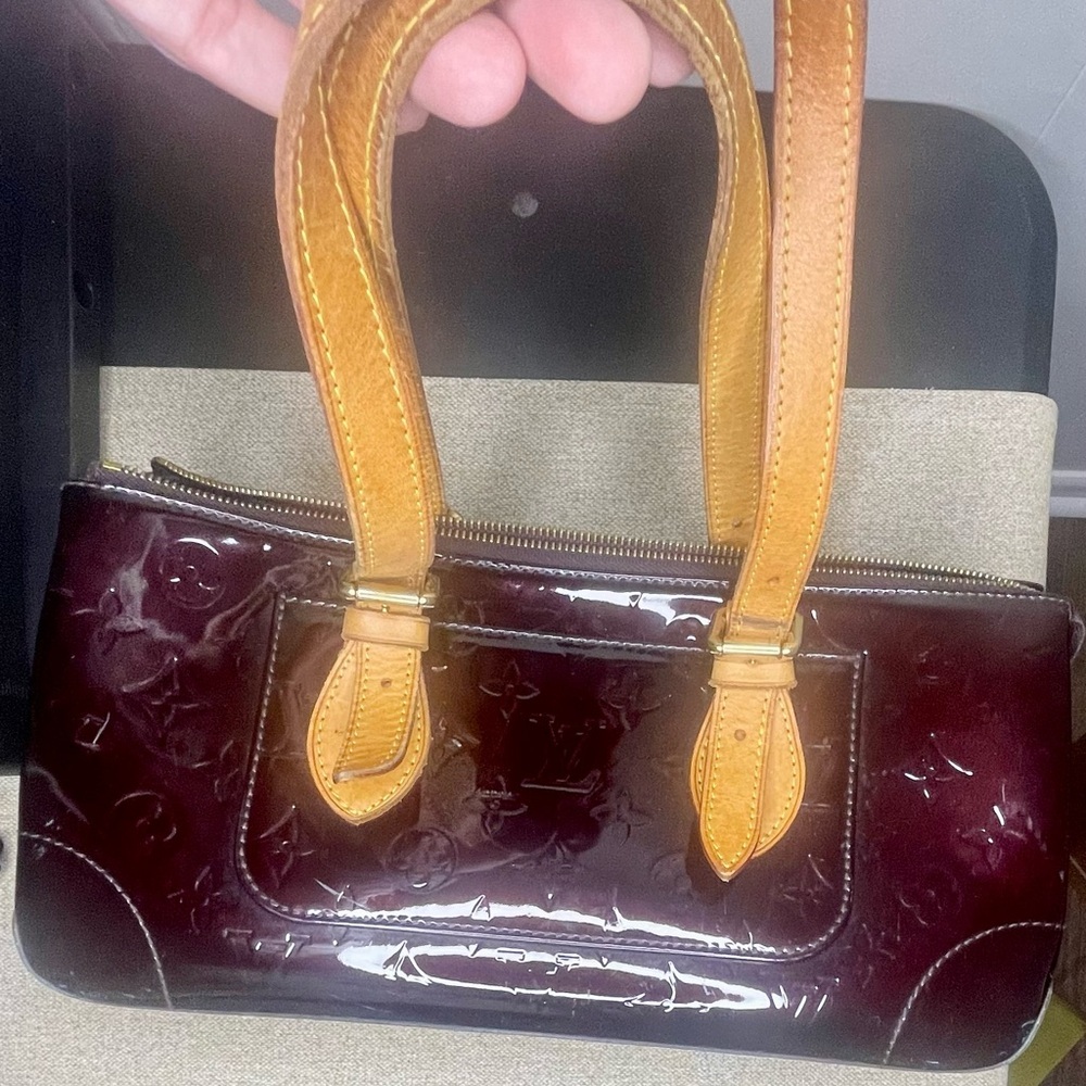 Louis Vuitton Amarante Monogram Vernis Rosewood Avenue - Picture 2 of 10